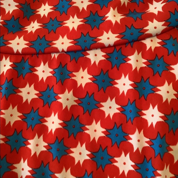Lularoe girls skirt NWT Azure size 12 red white blue stretchy hang dry.❤️ - Picture 11 of 11